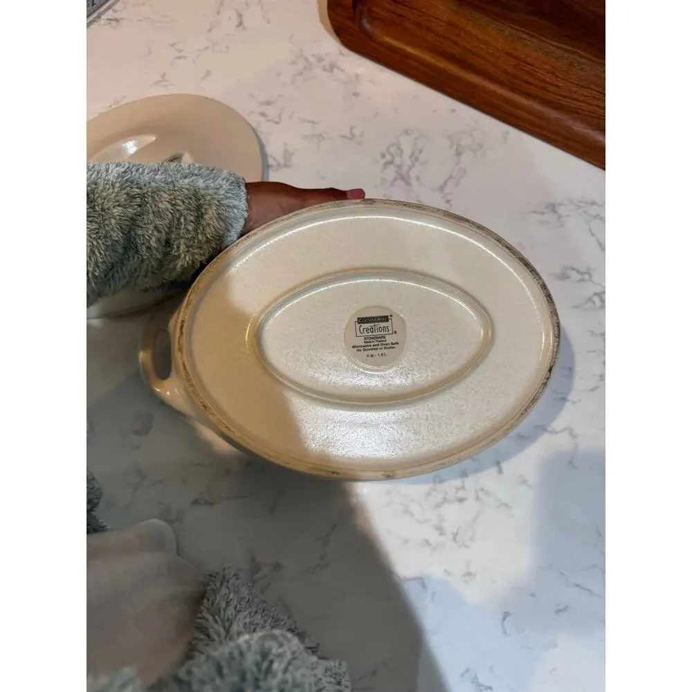 CorningWare Creations stoneware casserole dish cream sandstone w/matching lid